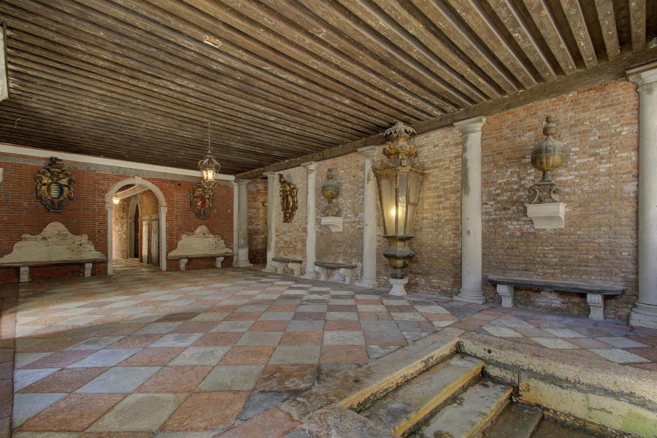 Doge Stair, Gorgeous - Bbc Venice Grand 2024 Tour Recorded Here! Eksteriør billede