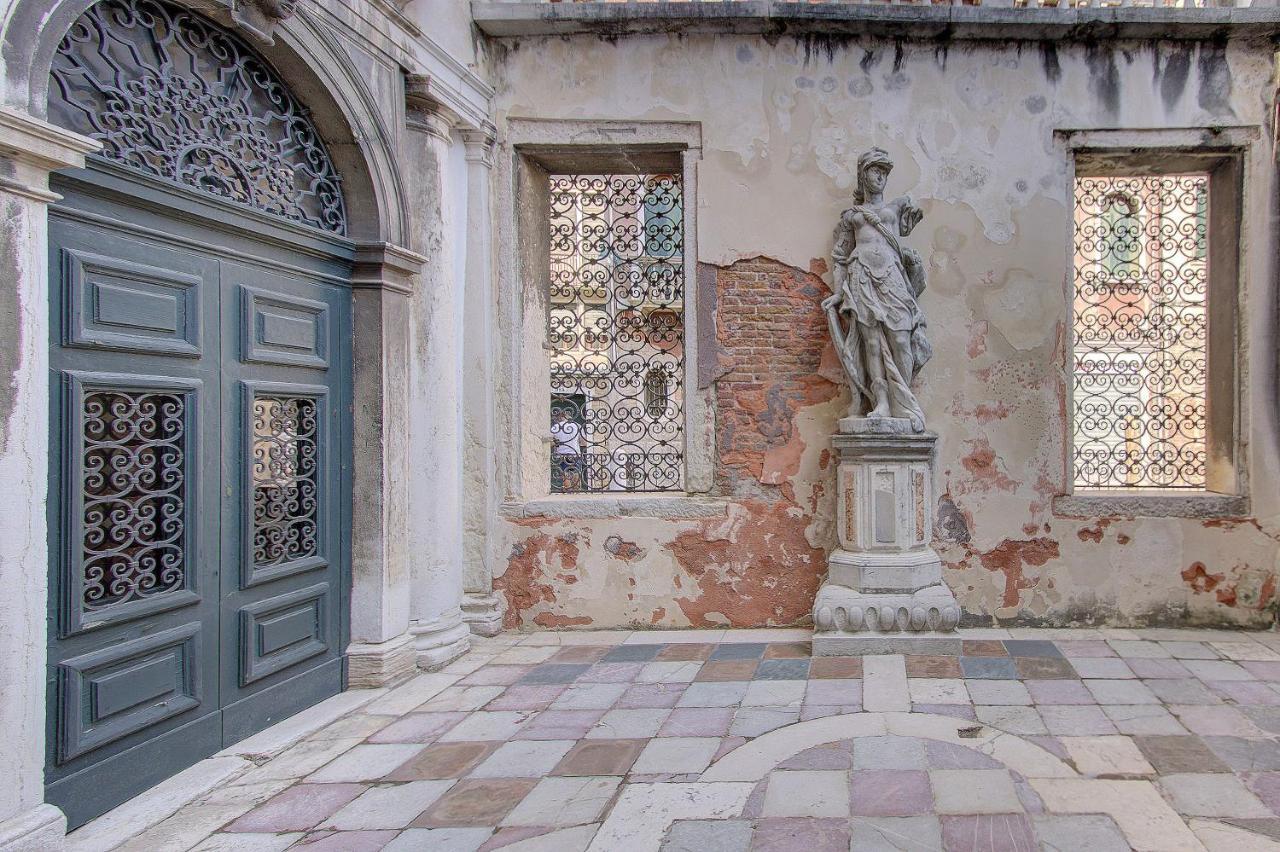 Doge Stair, Gorgeous - Bbc Venice Grand 2024 Tour Recorded Here! Eksteriør billede